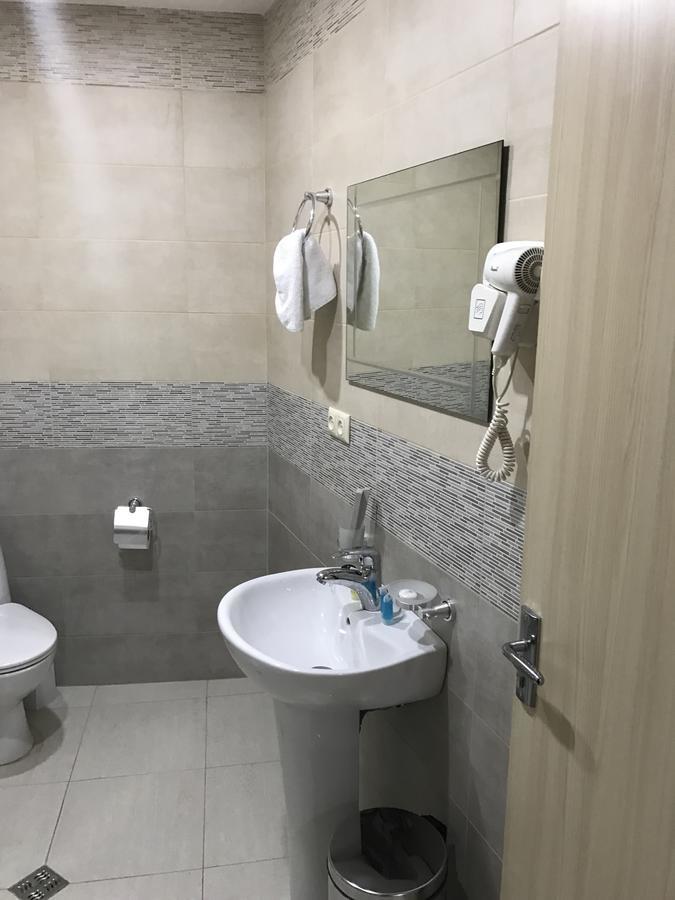 Hotel Marseille Μπατούμι Εξωτερικό φωτογραφία