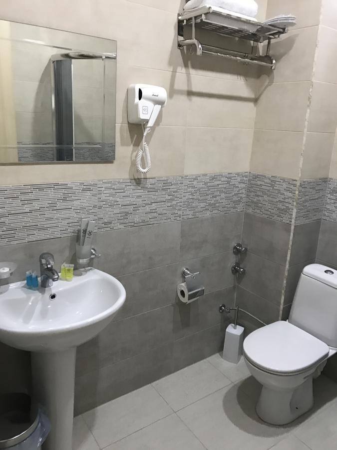 Hotel Marseille Μπατούμι Εξωτερικό φωτογραφία