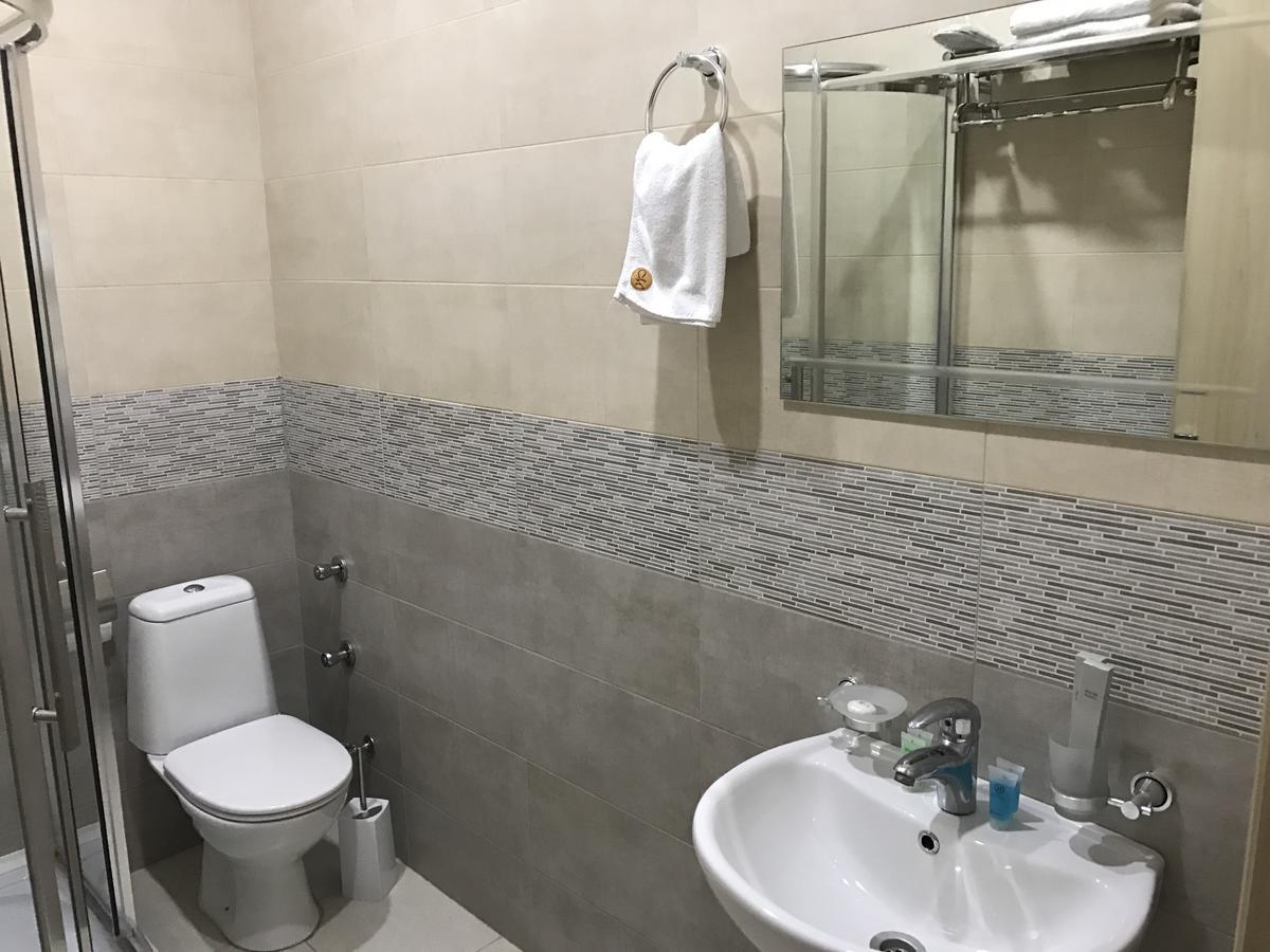 Hotel Marseille Μπατούμι Εξωτερικό φωτογραφία