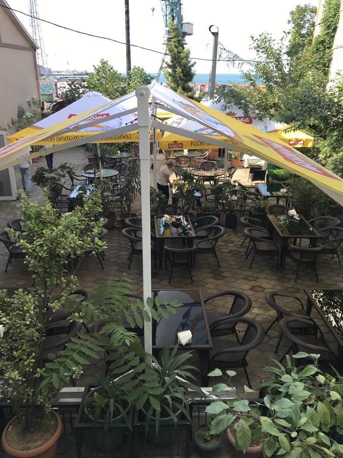 Hotel Marseille Μπατούμι Εξωτερικό φωτογραφία