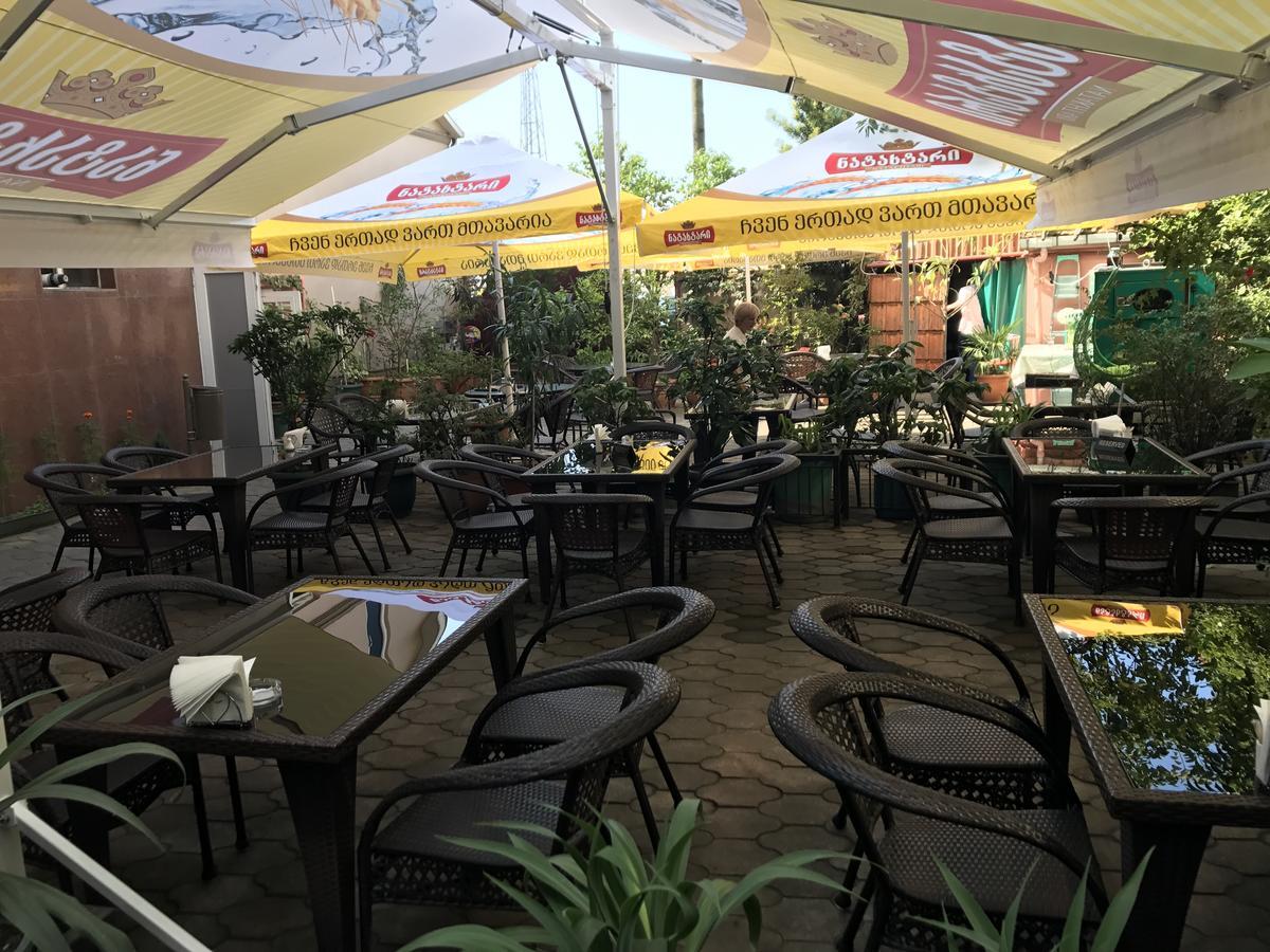 Hotel Marseille Μπατούμι Εξωτερικό φωτογραφία